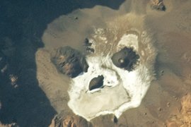 Гигантский «череп» в Сахаре